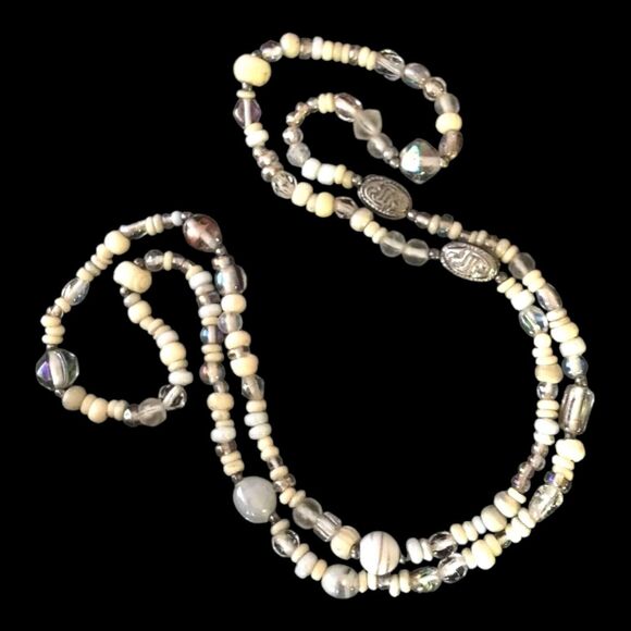 Vintage Beaded Necklace Aurora Borealis Finished Glass & Cream Color Beads  9K - Picture 5 of 12